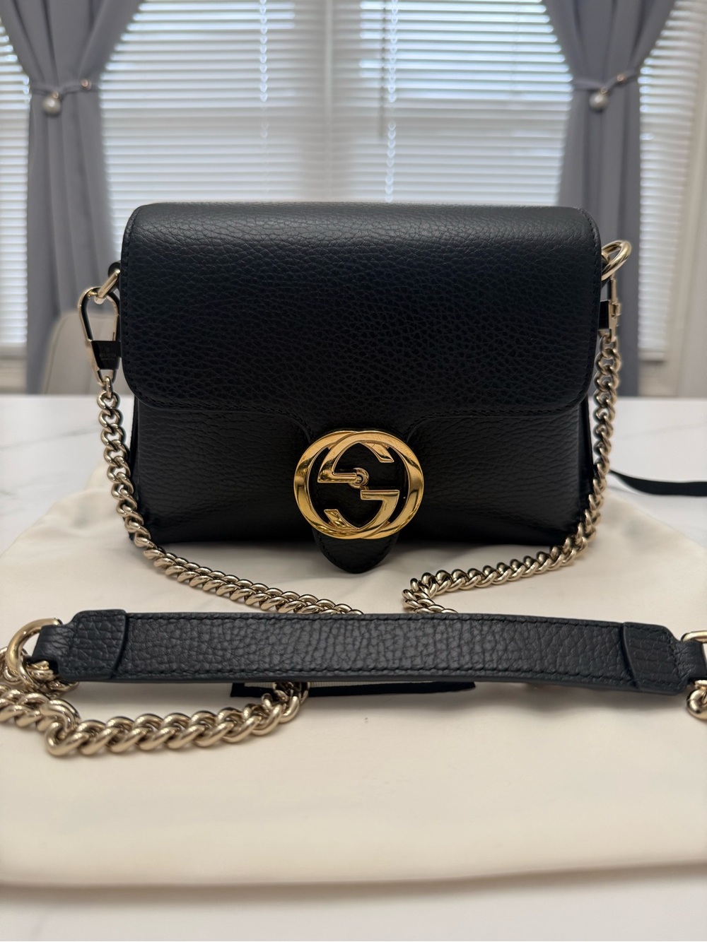 Authentic Gucci Interlocking Crossbody bag